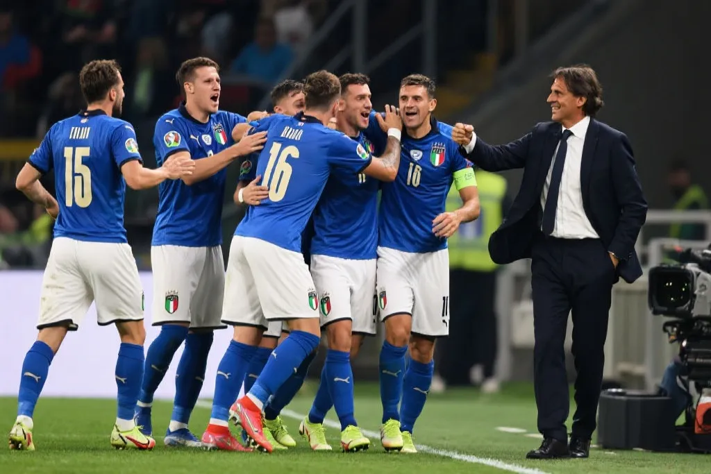 亚平宁的曙光：斯帕莱蒂掌舵蓝衣军团，首胜点亮前路